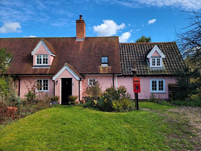 3 Bedroom Cottage For Sale In Water Run, Hitcham, Ipswich, Suffolk, IP7