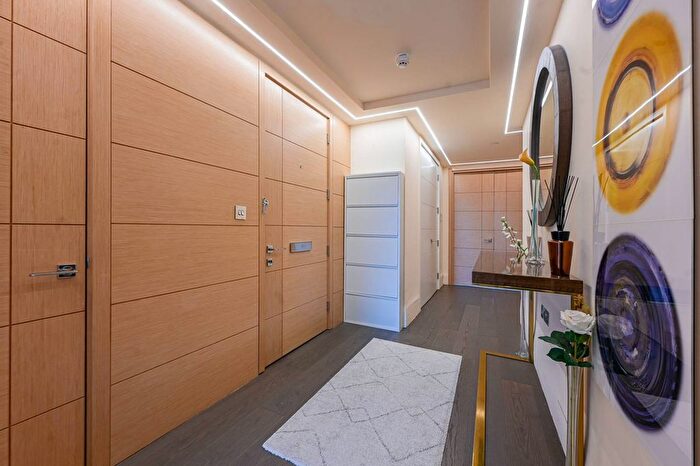 2 Bedroom Flat For Sale In Radnor Terrace, London, Fe, Kensington, London, W14