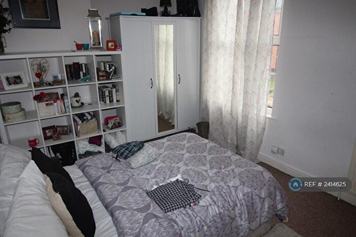 2 Bedroom Terraced House To Rent In Sowood Street, Leeds, LS4