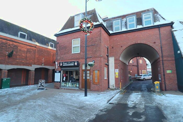 1 Bedroom Flat To Rent In Market Place, Braintree, CM7