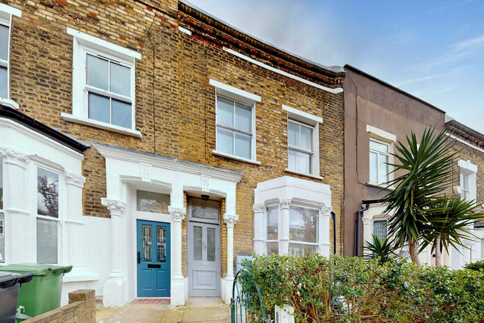 3 Bedroom Terraced House To Rent In Wyatt Road, Highbury, N5