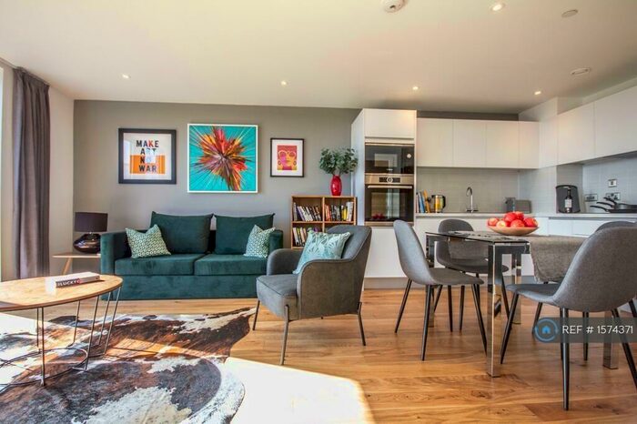 2 Bedroom Apartment To Rent In Communication Row, Birmingham, B15