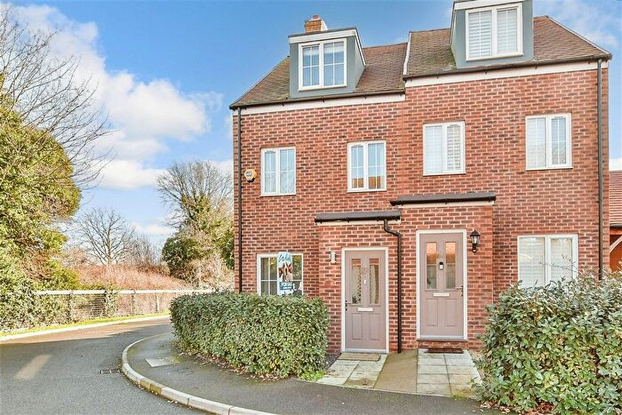 3 Bedroom Semi Detached House For Sale In Hop Garden Crescent, Newington, Kent, ME9