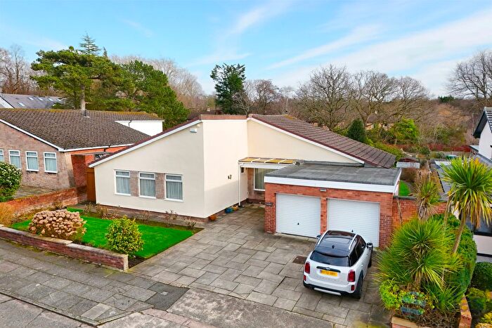 3 Bedroom Detached Bungalow For Sale In Glendyke Road, Allerton, L18