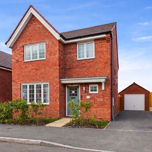 4 Bedroom Detached House To Rent In Spear Thistle Close, Rugby, CV21