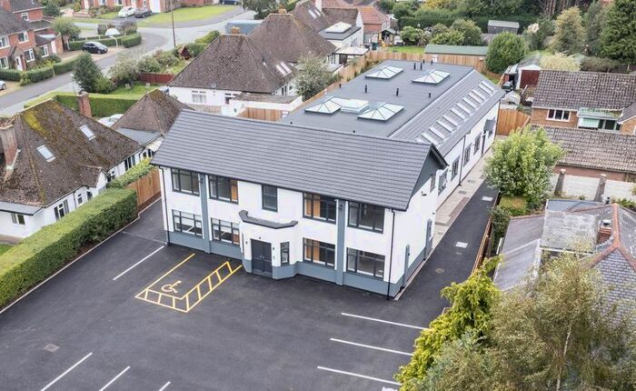 2 Bedroom Flat For Sale In Cross Road, Albrighton, Wolverhampton, WV7
