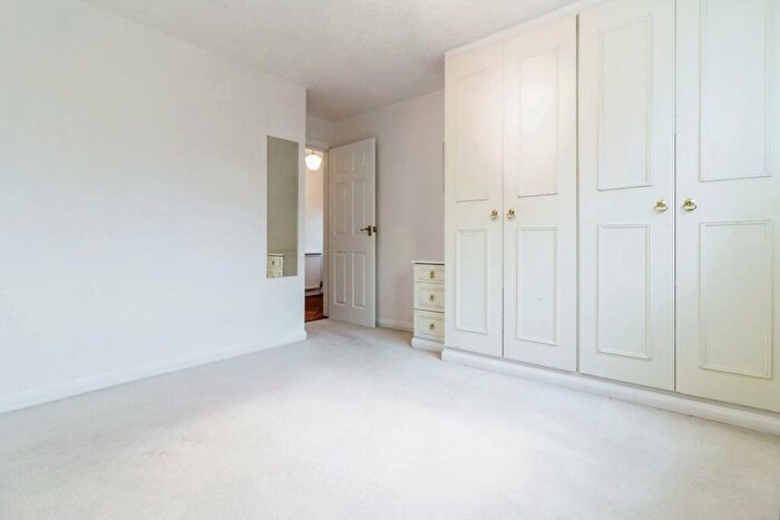 2 Bedroom Detached Bungalow To Rent In Bolton Road, Salford, M6