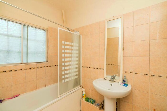 1 Bedroom Flat For Sale In Elm Park Road, Finchley, N3