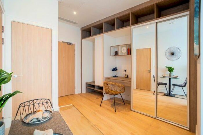 1 Bedroom Studio To Rent In Station Road, Addlestone, KT15