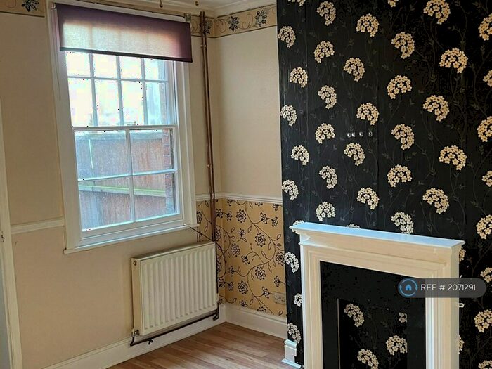 3 Bedroom Terraced House To Rent In Stafford Street, Burton-On-Trent, DE14