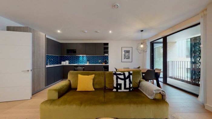 3 Bedroom Flat To Rent In Gorsuch Place, London, E2