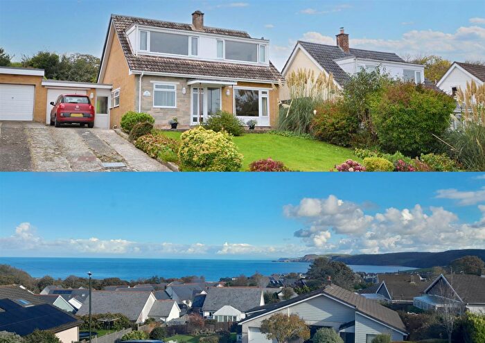 4 Bedroom Detached Bungalow For Sale In Parc Y Plas, Aberporth, Cardigan, SA43