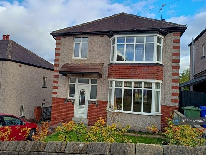 3 Bedroom Detached House To Rent In Dalmore Road, Sheffield, S7