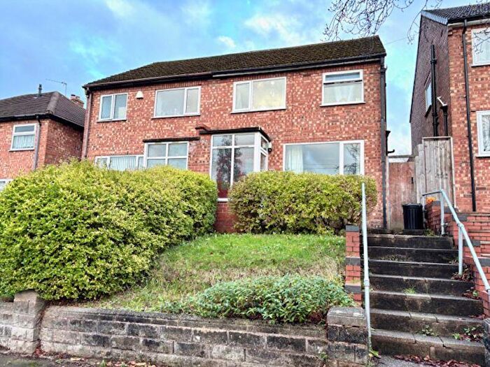 3 Bedroom Semi Detached House For Sale In Cramlington Road, Great Barr, Birmingham, B42