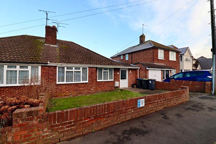 3 Bedroom Semi-Detached Bungalow For Sale In Barton Road, Canterbury, Kent, CT1