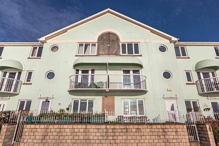 4 Bedroom Terraced House For Sale In Marine Walk, Marina, Swansea, SA1