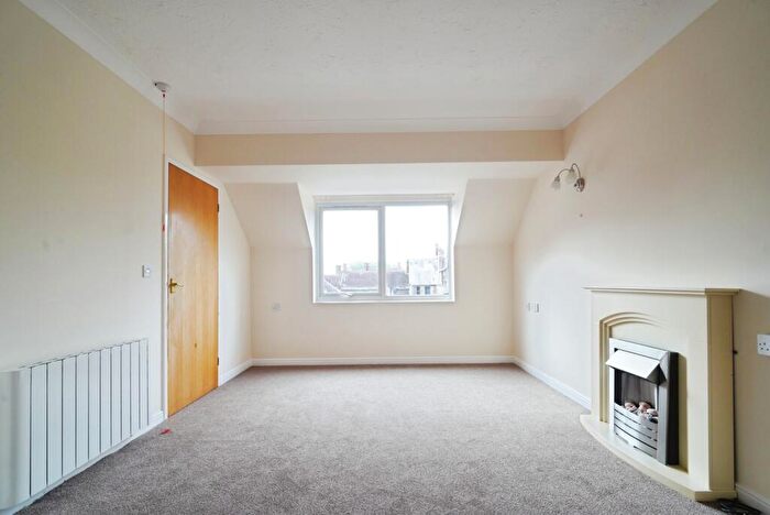 2 Bedroom Apartment For Sale In Hillyard Court, Wareham, BH20 - Photo 4