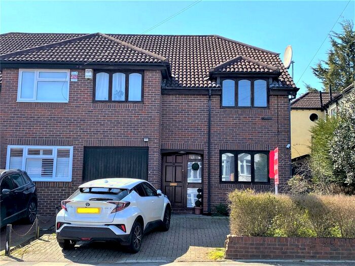 4 Bedroom Semi-Detached House To Rent In Monks Avenue, Barnet, EN5