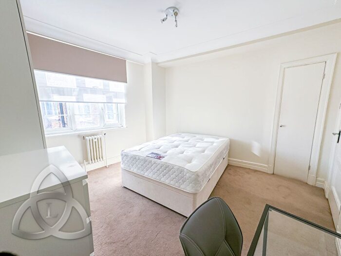3 Bedroom Flat To Rent In Northways, College Crescent, Swiss Cottage, NW3