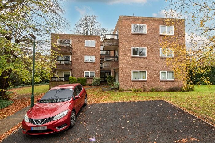 2 Bedroom Flat To Rent In Milton Road, Harpenden, AL5