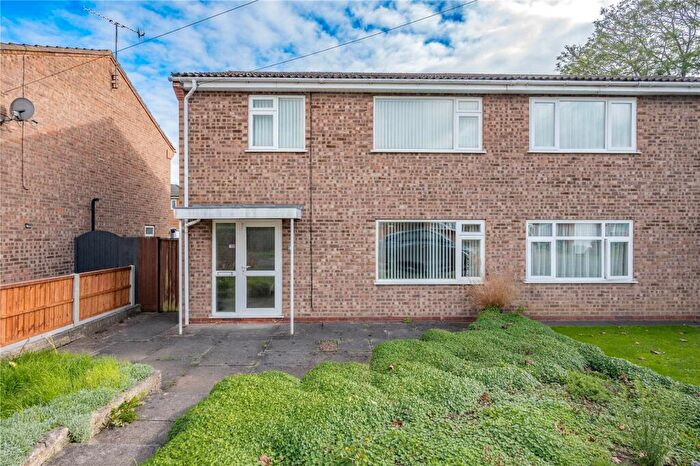 3 Bedroom Semi-Detached House For Sale In Willow Road, Bromsgrove, Worcestershire, B61