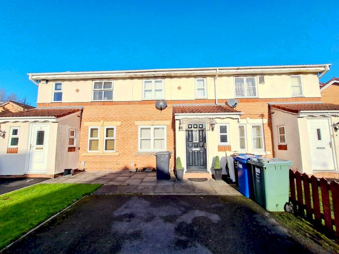 2 Bedroom Semi-Detached House To Rent In Oxbow Way, Whitefield, Manchester, M45