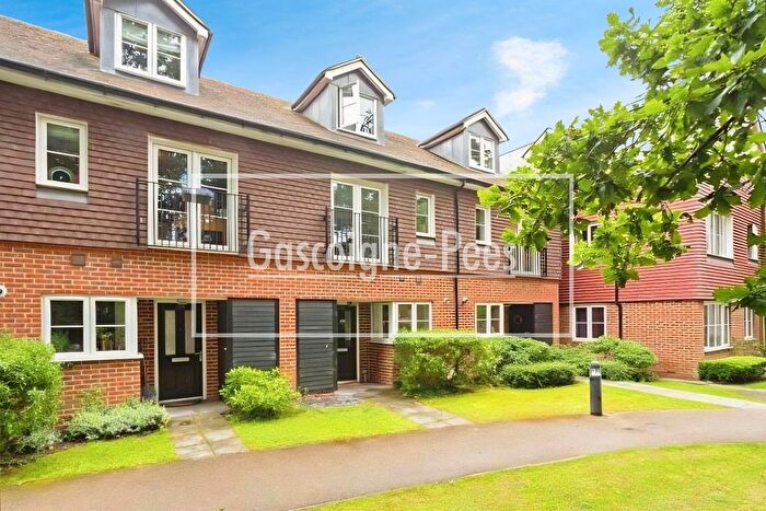 3 Bedroom Terraced House To Rent In Epsom Road, Guildford, GU1