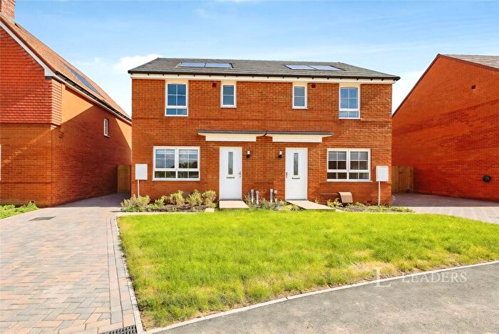 3 Bedroom Semi-Detached House To Rent In Lapwing Heights, Chichester, PO18