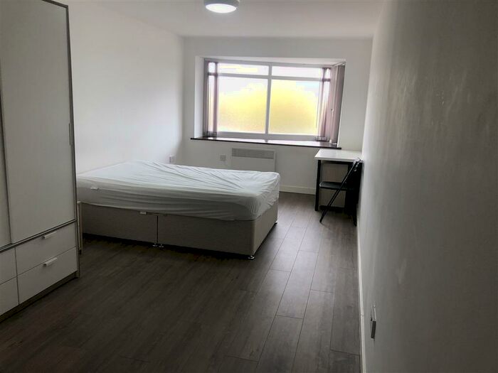 1 Bedroom Flat To Rent In Pennant Road, Cradley Heath, B64