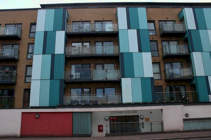 2 Bedroom Flat To Rent In Homesdale Road, Bromley, BR2