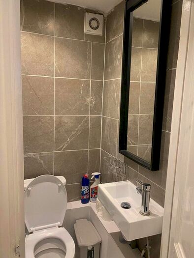 Studio To Rent In Nether Street, London, N3