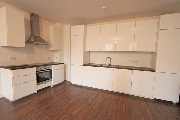 2 Bedroom Apartment To Rent In Parsons Street, Banbury, Oxon, OX16
