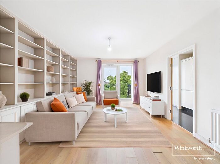 2 Bedroom Flat For Sale In Gazette Court, Observer Close, Colindale, London, NW9