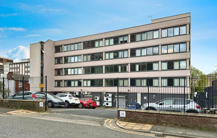 1 Bedroom Flat To Rent In Millbrook Street, Renaissance House Millbrook Street, SK1