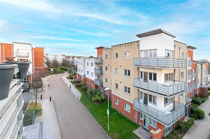 2 Bedroom Flat For Sale In Bedgebury Court, Hawker Place, Walthamstow, London, E17