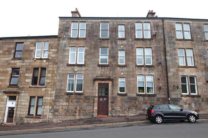 2 Bedroom Flat To Rent In Dempster Street, Greenock, PA15
