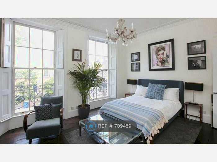 3 Bedroom Terraced House To Rent In Camberwell New Road, London, SE5