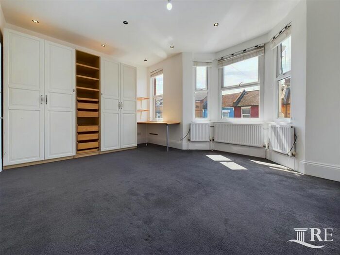 4 Bedroom Terraced House To Rent In Beaconsfield Road, London, NW10