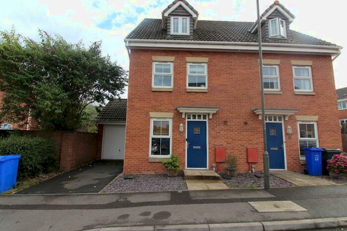 3 Bedroom Semi-Detached House To Rent In Charnos Street, DE7