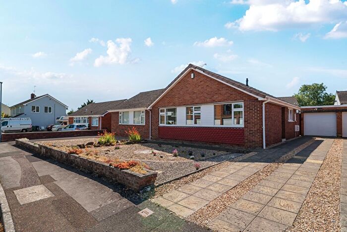 3 Bedroom Semi-Detached Bungalow For Sale In Chilliswood Crescent, Taunton, TA1