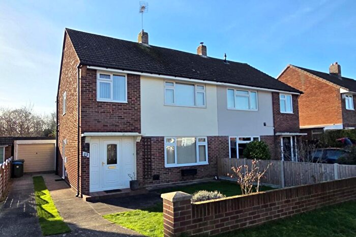 3 Bedroom Semi Detached House For Sale In Beaufort Avenue, Fareham, PO16