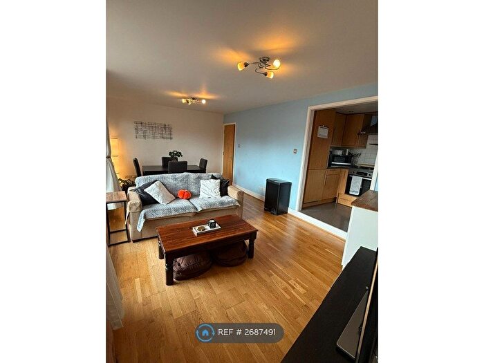 2 Bedroom Flat To Rent In Nelson's Row, London, SW4