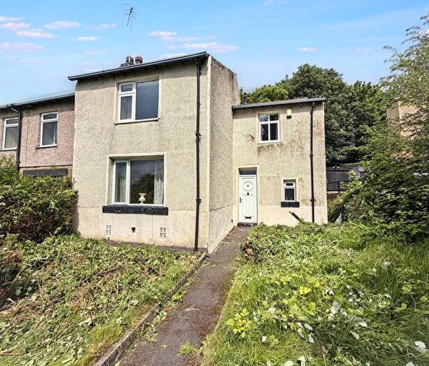 3 Bedroom Semi-Detached House For Sale In Park Lane, Keighley, BD21