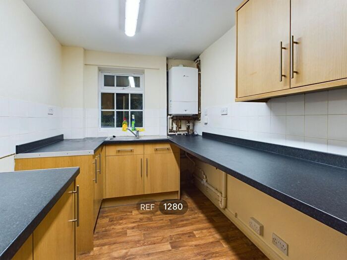 1 Bedroom Flat To Rent In Main Street, Willerby, HU10