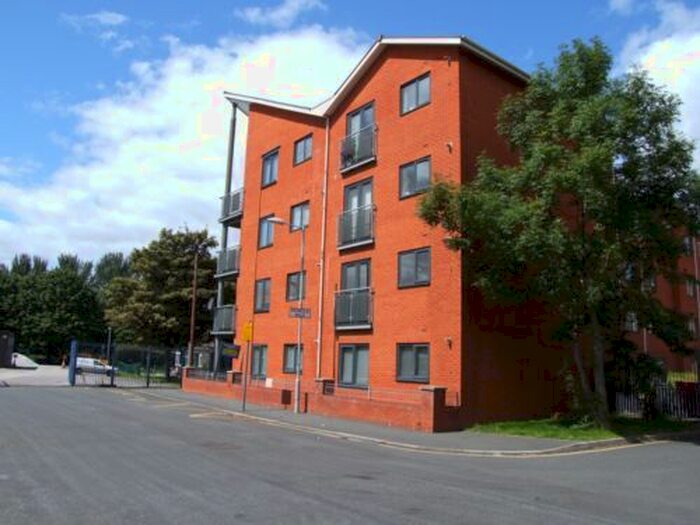 2 Bedroom Flat To Rent In Newbold Walk, Hulme, M15