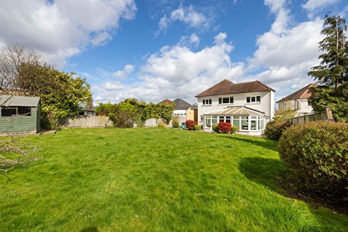 4 Bedroom Detached House For Sale In Addisons Close, Croydon, CR0