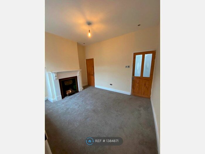 2 Bedroom Terraced House To Rent In Hallifield Street, Stockton On Tees, TS20