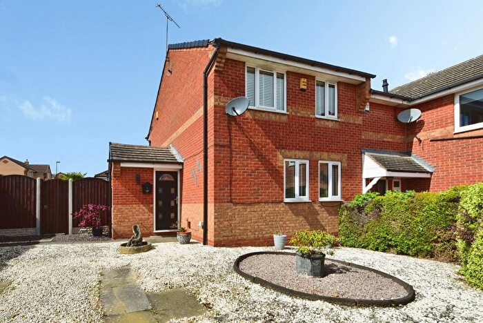 3 Bedroom End Terrace House For Sale In Deepwell Avenue, Halfway, Sheffield, S20
