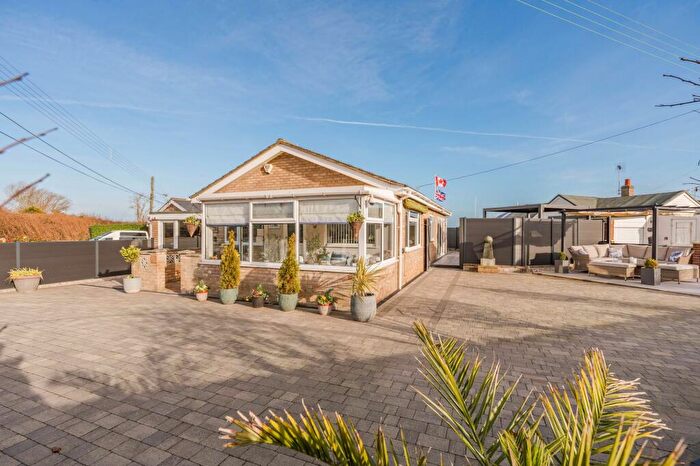 3 Bedroom Detached Bungalow For Sale In California Crescent, California, NR29