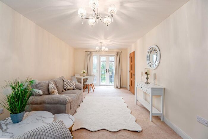 2 Bedroom Flat For Sale In Gower Road, Sketty, Swansea, SA2